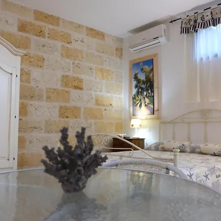 Anna's House